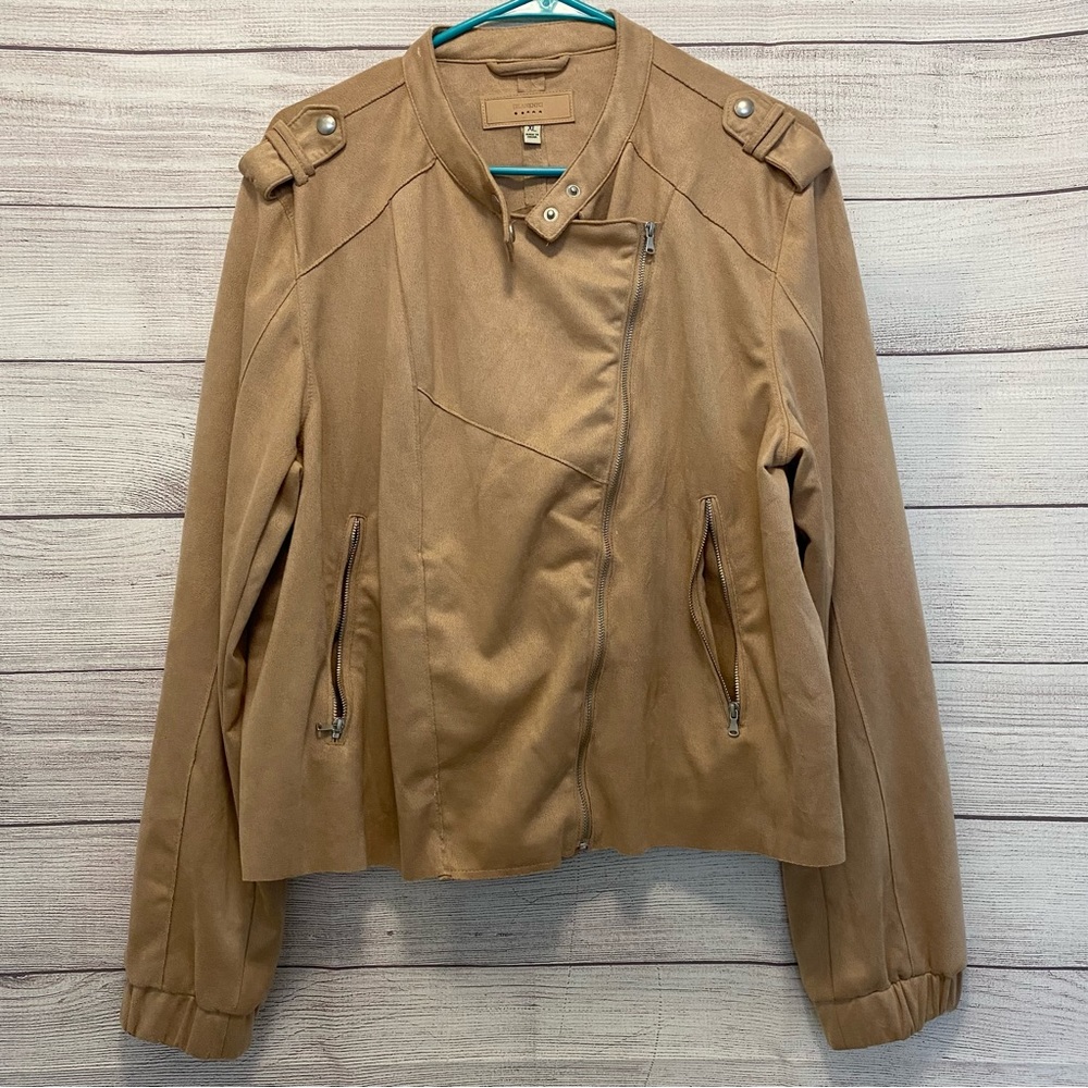 BLANKNYC Faux Leather Moto Jacket in Sand Dune Front Zipper & Snap Neck Closure